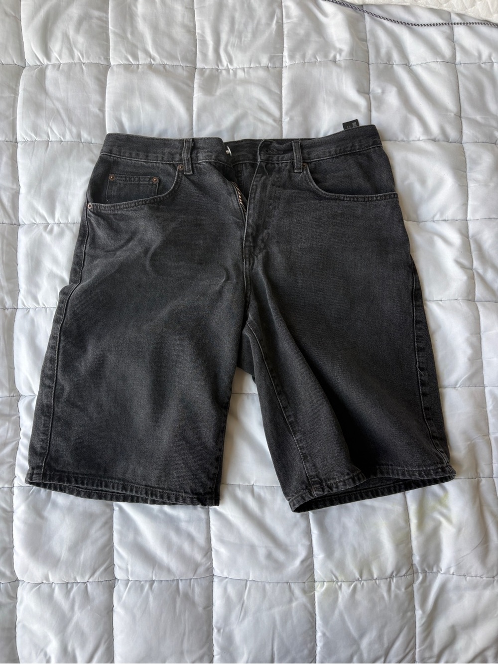 Men's Black Baggy Denim Shorts
